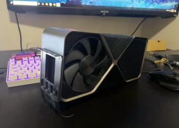 等等，竟然有人從垃圾桶中挖到尚未發表過的 RTX 4090 Ti？