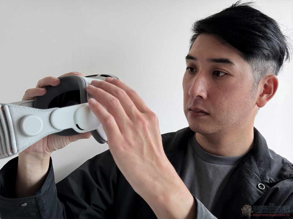 Apple Vision Pro 台灣開箱體驗前篇：從 iPhone 的「 i 」到 Vision 的「 v 」世代 - 電腦王阿達