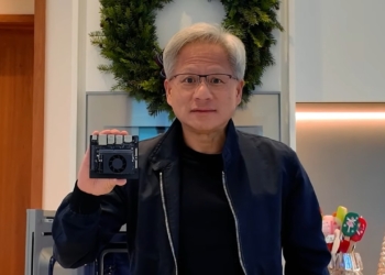 耶誕前夕 NVIDIA CEO 黃仁勳親自推出僅要八千台幣的生成式 AI 超級電腦