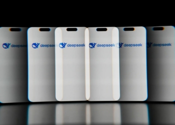 DeepSeek 隱私政策爭議：用戶數據將儲存在中國伺服器內，使用前先注意