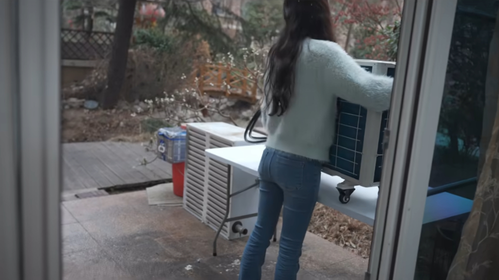 中國 UP 主用冷氣的室外機(殼)來散熱 RTX 5090，散能效果超猛 - 電腦王阿達
