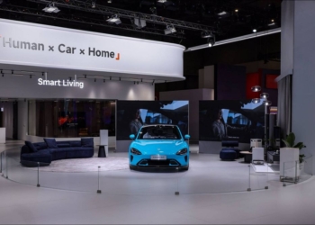 小米於 MWC 2025 展出全套「人x車x家」智慧生態系統，引領智慧互聯新時代