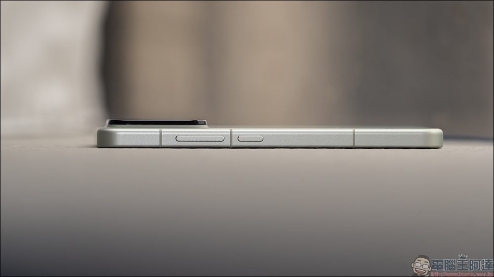 小米 Xiaomi 15 Ultra vs Xiaomi 15 開箱&選購攻略｜2025 最新徠卡影像旗艦巔峰對決，哪款最適合你？ - 電腦王阿達