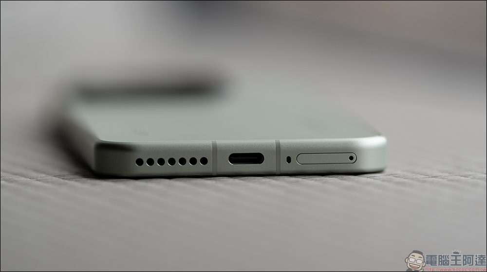 小米 Xiaomi 15 Ultra vs Xiaomi 15 開箱&選購攻略｜2025 最新徠卡影像旗艦巔峰對決，哪款最適合你？ - 電腦王阿達