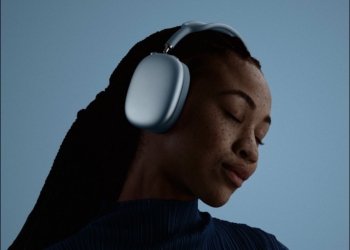 AirPods Max 全新軟體更新：保真壓縮音訊與超低延遲技術，提升音樂與遊戲體驗