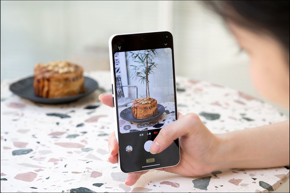 Nothing Phone (3a) 正式登台：極簡設計與 AI 智慧技術的巧妙融合 - 電腦王阿達
