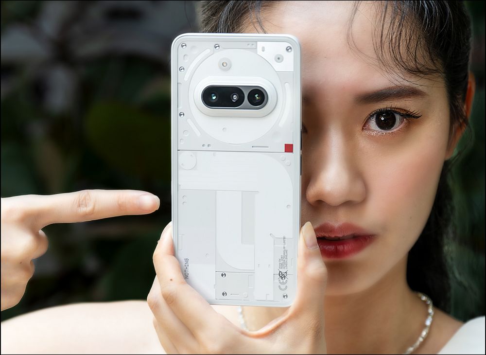 Nothing Phone (3a) 正式登台：極簡設計與 AI 智慧技術的巧妙融合 - 電腦王阿達