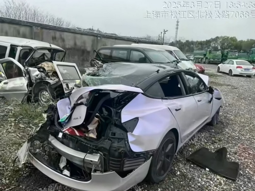 特斯拉 Model 3 安全性再驗證！高速公路遭追尾又撞進大卡車底下車輛乘客與駕駛均安全生還 - 電腦王阿達