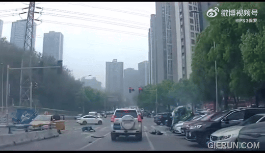 特斯拉再證安全性高！中國連兩起特斯拉車禍車主均安然無恙 - 電腦王阿達