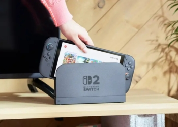 超狂任粉已經來到任天堂官方商店門口排 Switch 2