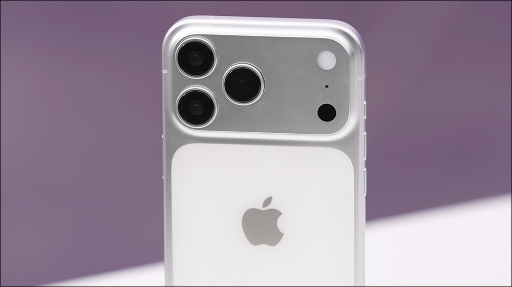 iPhone 17 Pro 系列開箱動手玩影片曝光！模型機揭露厚度、相機模組全面增加，外觀細節提前看 - 電腦王阿達