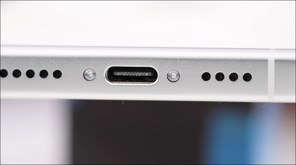 iPhone 17 Pro 系列開箱動手玩影片曝光！模型機揭露厚度、相機模組全面增加，外觀細節提前看 - 電腦王阿達