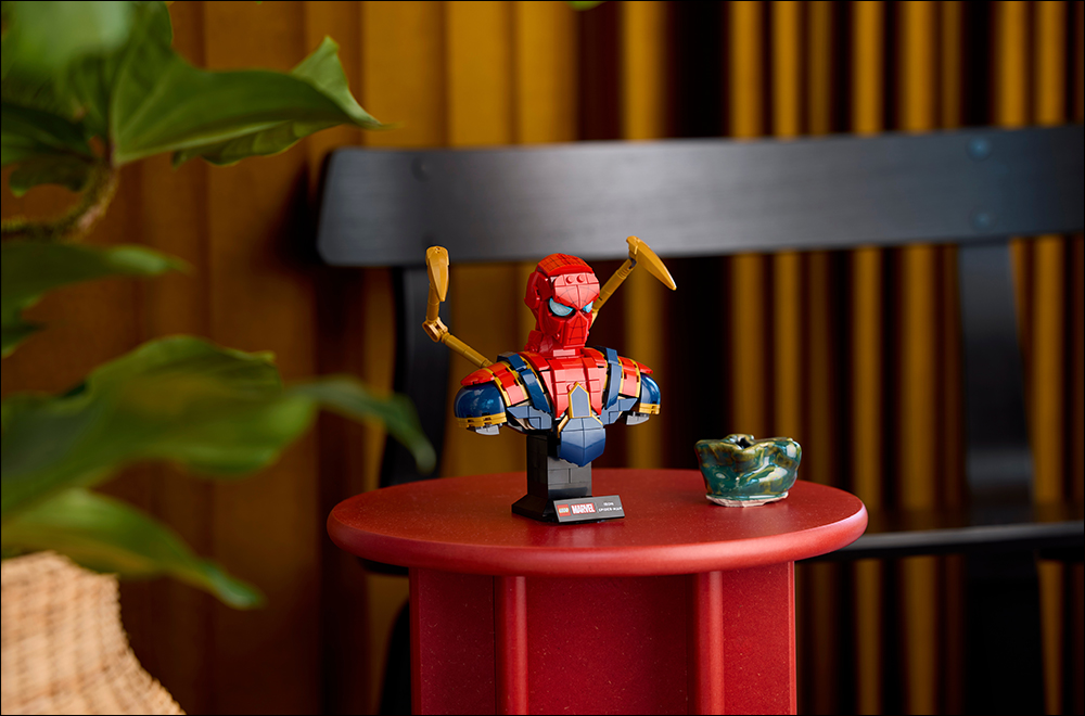 LEGO 推出 MARVEL 系列新品！鋼鐵人 MK4 與鋼鐵蜘蛛人胸像帥氣亮相 - 電腦王阿達