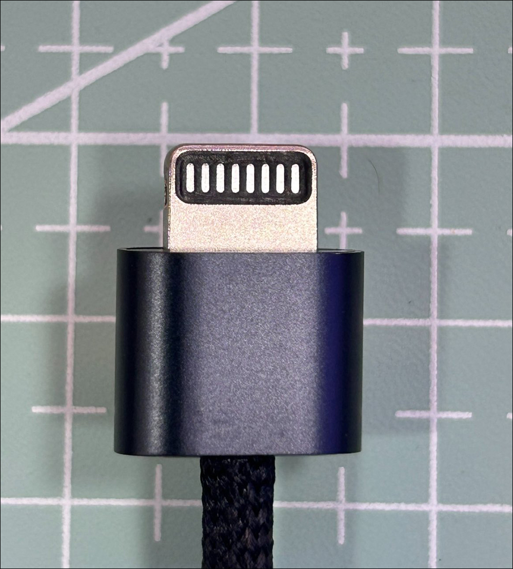 Apple Vision Air 曝光：傳聞機身更輕盈，還有「午夜色」質感新外觀？ - 電腦王阿達