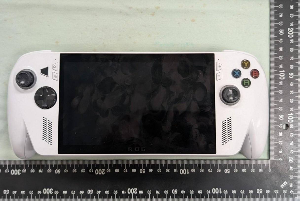 ROG Ally 2 實機照FCC曝光，傳言中的 XBOX 掌機將在Computex現身？ - 電腦王阿達