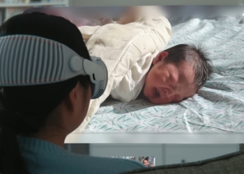 蘋果Vision Pro獻給母親節：重溫「被偷走」的時光，科技讓感動「身歷其境」