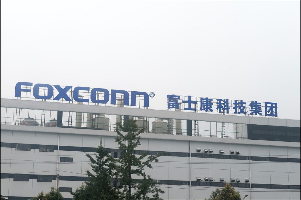 攤牌了？川普直接對庫克表示：「我不希望你在印度建廠生產iPhone」 - 電腦王阿達