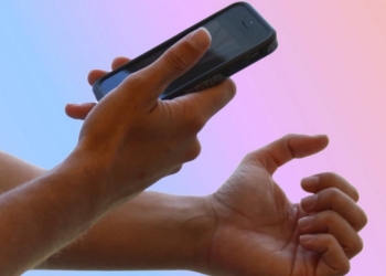 美國學者開發用手機拍指甲就能檢測是否貧血APP