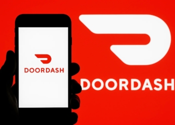 美國外送員透過內鬼與系統漏洞詐騙外送平台 DoorDash 高達250萬美金