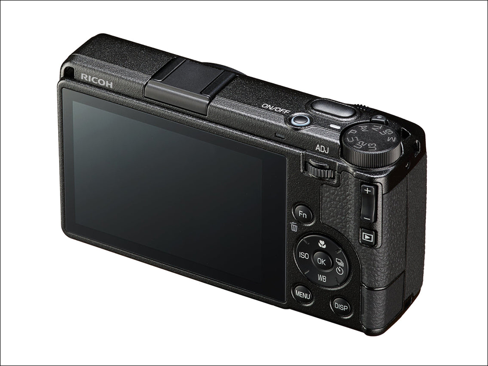 Ricoh GR IV