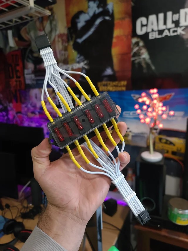國外又傳出 RTX 5090 連接線熔化案例，接頭燒焦嚴重 - 電腦王阿達