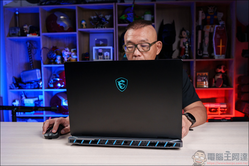 AI 應用、遊戲、剪輯地表最強RTX 5090筆電！MSI Titan 18 HX AI 旗艦電競筆電開箱 - 電腦王阿達