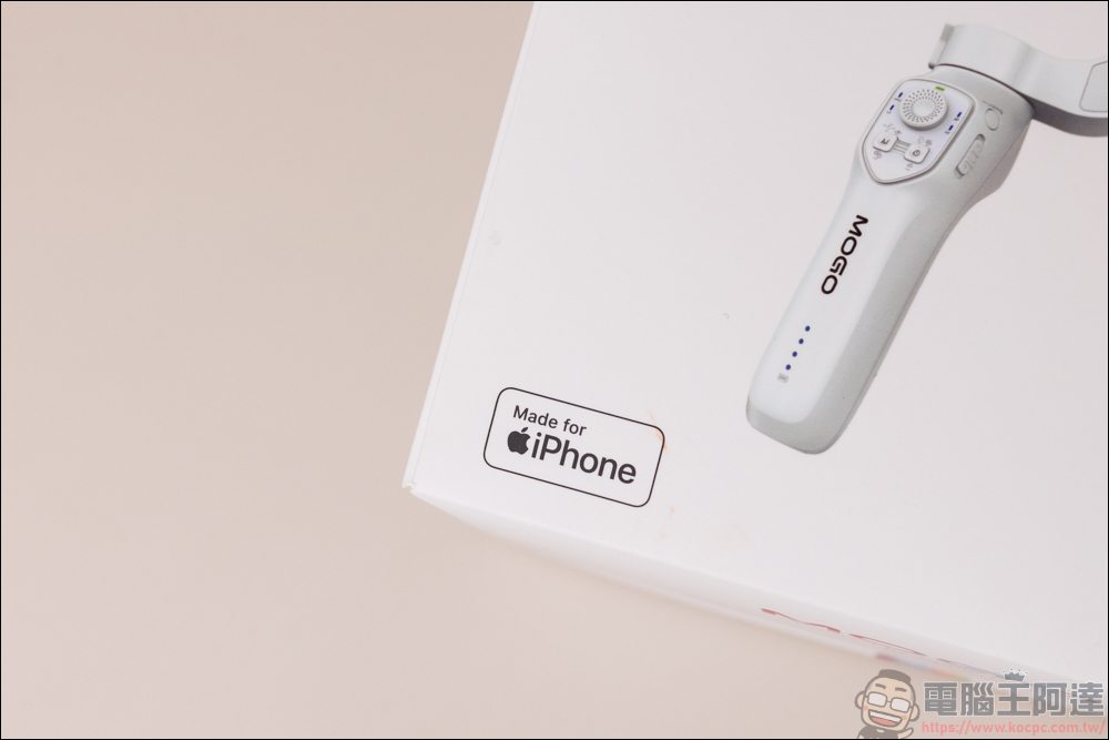COMITOK MOGO 手機穩定器開箱動手玩｜與 Apple DockKit 連動，讓穩定器成為你的隨行攝影師！ - 電腦王阿達