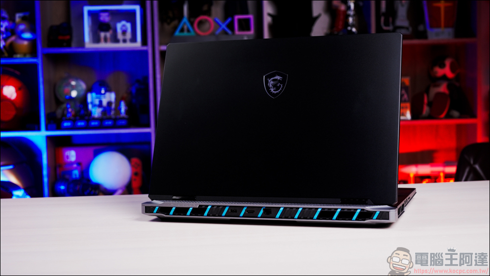 AI 應用、遊戲、剪輯地表最強RTX 5090筆電！MSI Titan 18 HX AI 旗艦電競筆電開箱 - 電腦王阿達