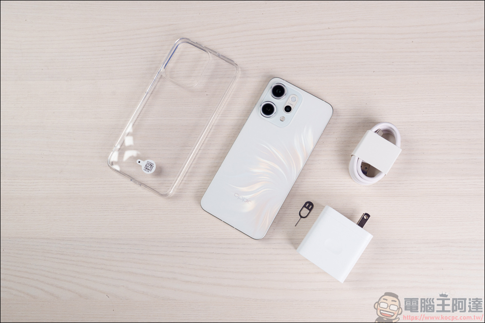 OPPO Reno14 Pro 開箱：5000萬畫素四鏡頭 + AI 影像黑科技，續航實力全面升級 - 電腦王阿達