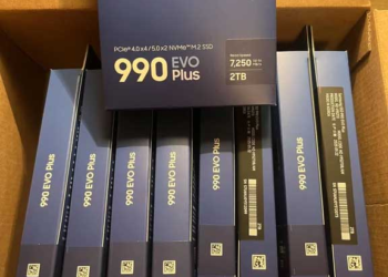 這也太幸運，國外網友只付約 NT$4,300 就收到 9 個 2TB 三星 990 Evo Plus SSD