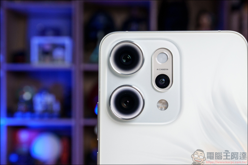 OPPO Reno14 Pro 開箱：5000萬畫素四鏡頭 + AI 影像黑科技，續航實力全面升級 - 電腦王阿達