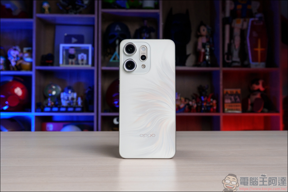 OPPO Reno14 Pro 開箱：5000萬畫素四鏡頭 + AI 影像黑科技，續航實力全面升級 - 電腦王阿達