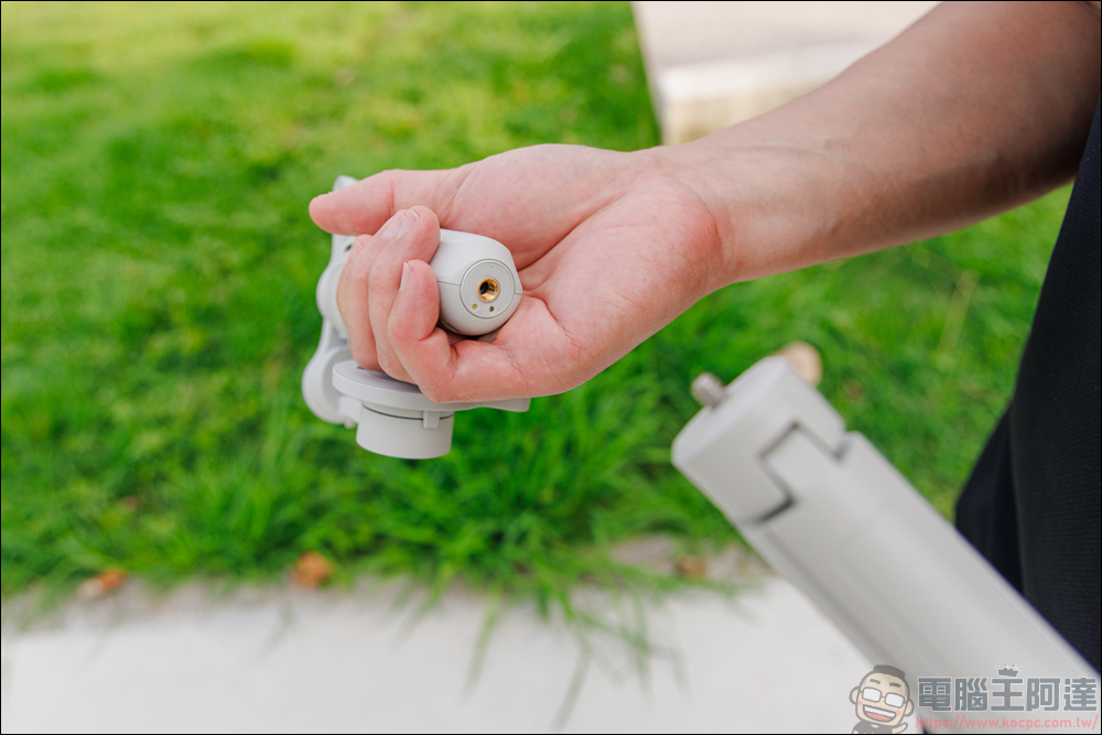 COMITOK MOGO 手機穩定器開箱動手玩｜與 Apple DockKit 連動，讓穩定器成為你的隨行攝影師！ - 電腦王阿達