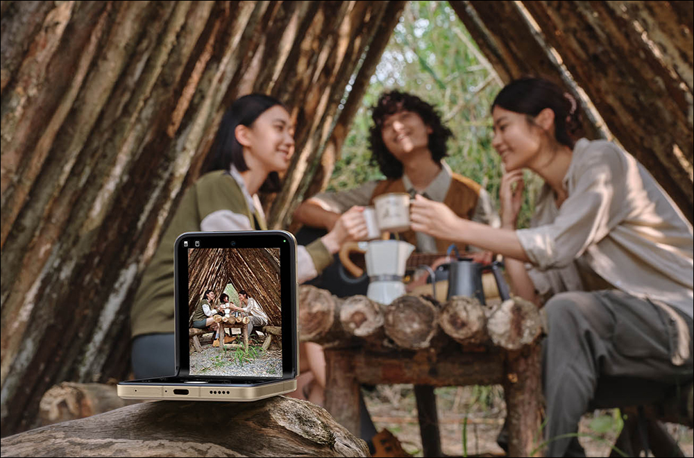 Xiaomi MIX Flip 2