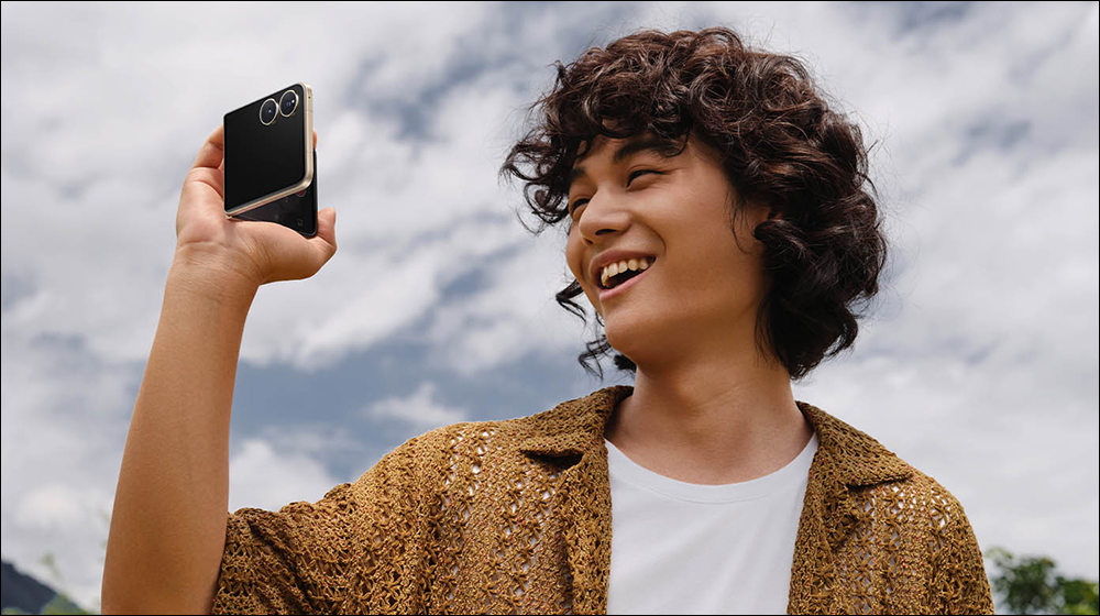 Xiaomi MIX Flip 2