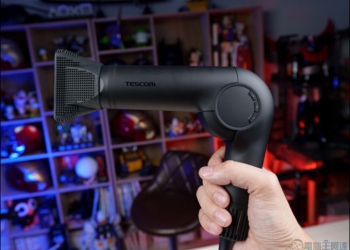 出國旅遊必備！小巧可折疊、全球可用、免切電壓：TESCOM TD860 miniGO國際自動變壓摺疊吹風機動手玩