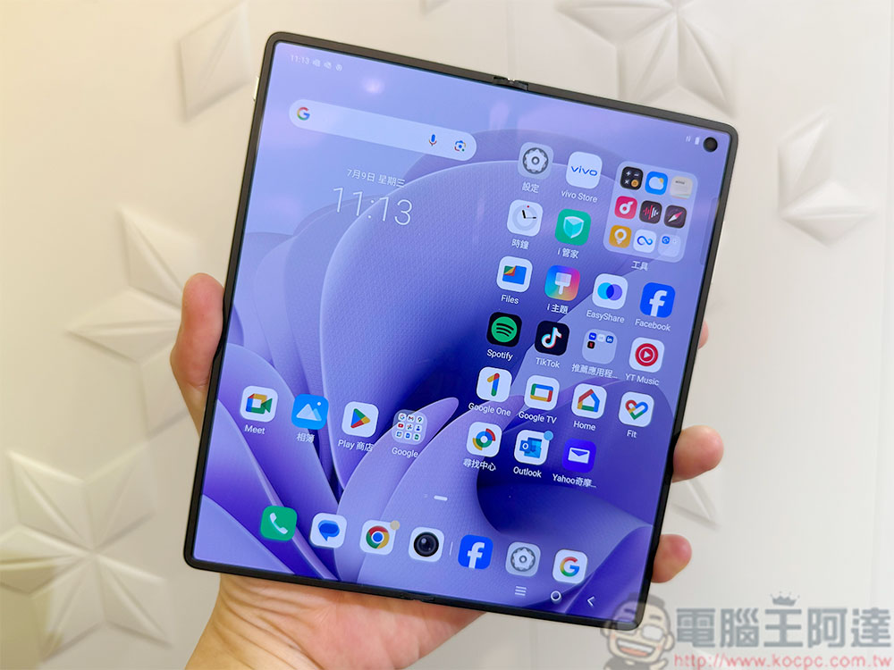 vivo X Fold5 更輕、更強、更持久，徹底顛覆摺疊印象 - 電腦王阿達