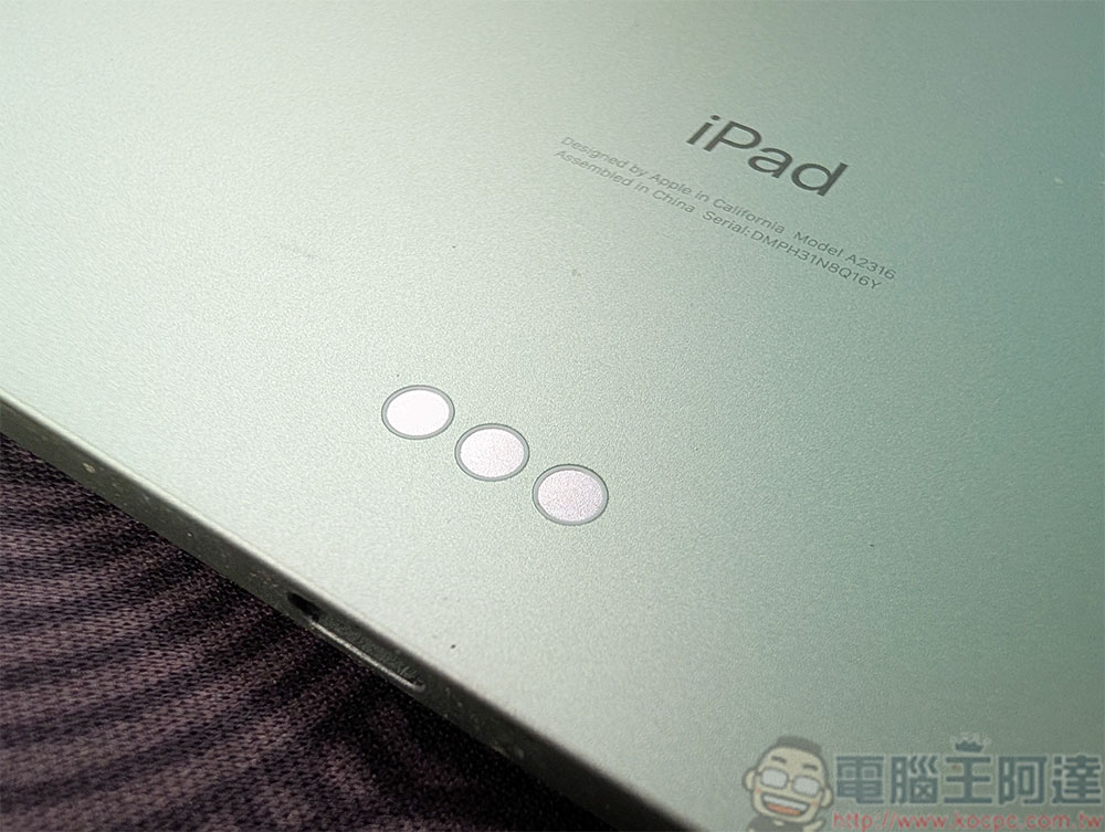 iPad 上的三個金屬小點是什麼？為什麼利用它的配件這麼少？ - 電腦王阿達