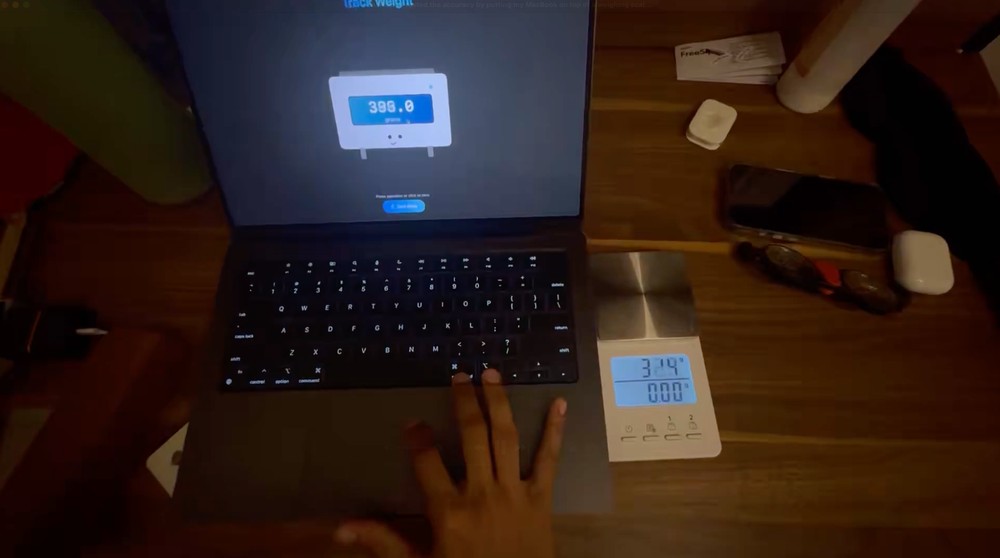 MacBook 滑鼠觸控板也能秤重！國外開發者製作這款有點厲害的開源工具 - 電腦王阿達