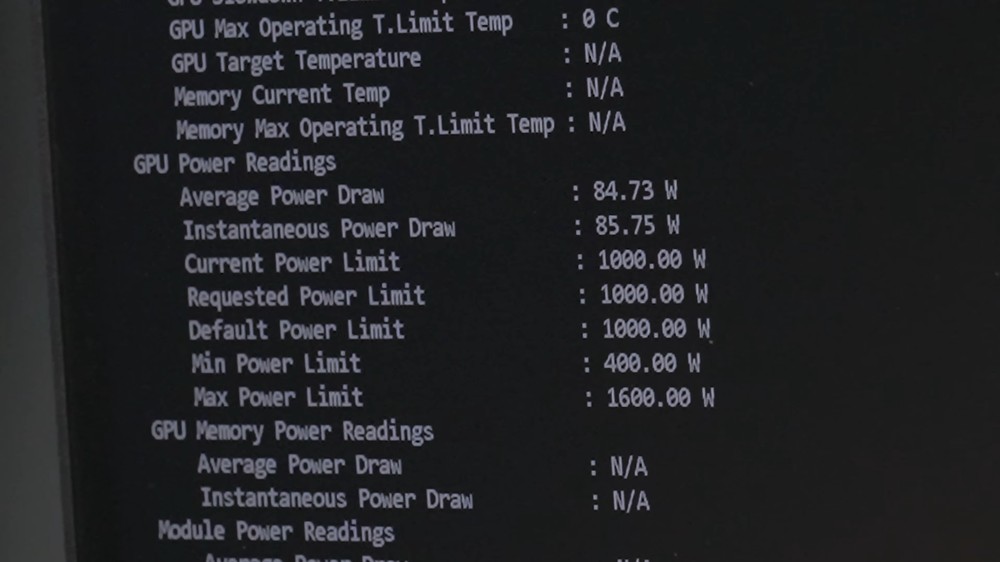 技嘉 RTX 5090 改刷 ROG Astral XOC BIOS 後，不僅解鎖 1600W 功耗，效能最高提升達 10.3% - 電腦王阿達