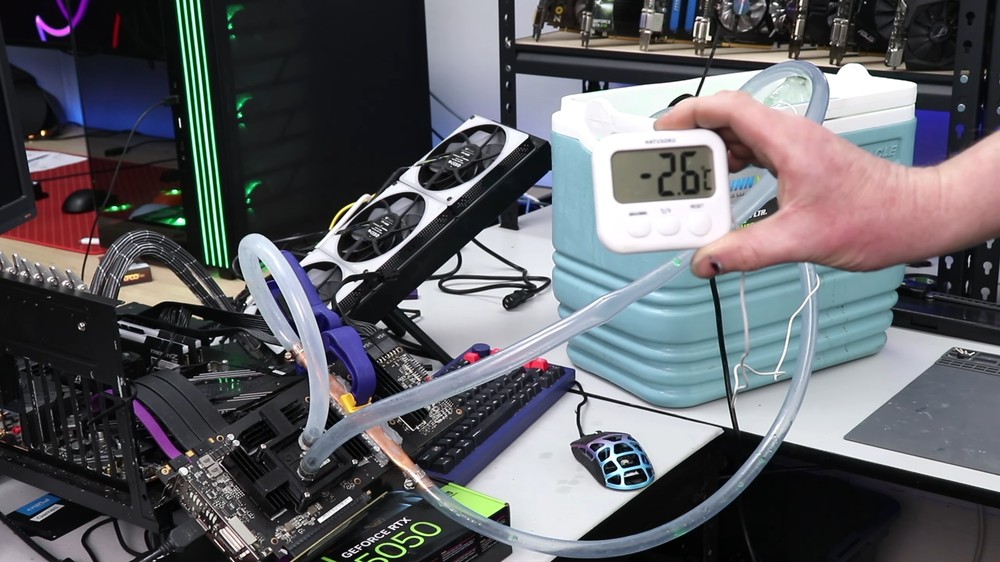 再見了曾經的神卡！GTX 1080 Ti 就算水冷 + 超頻，還是贏不過入門級 RTX 5050 - 電腦王阿達