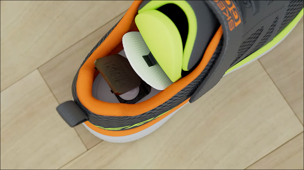 Skechers