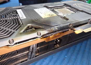 台灣網友玩《戰地風雲6》時 ZOTAC RTX 5090 燒起來，顯卡和主機板都燒毀嚴重