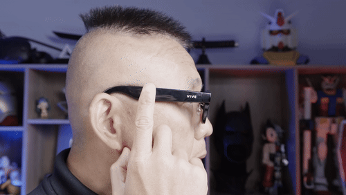 HTC VIVE Eagle 開箱：真台灣製造，能回答問題、通話、播放音樂、翻譯、記事、拍照、錄影的全能AI智慧眼鏡 - 電腦王阿達