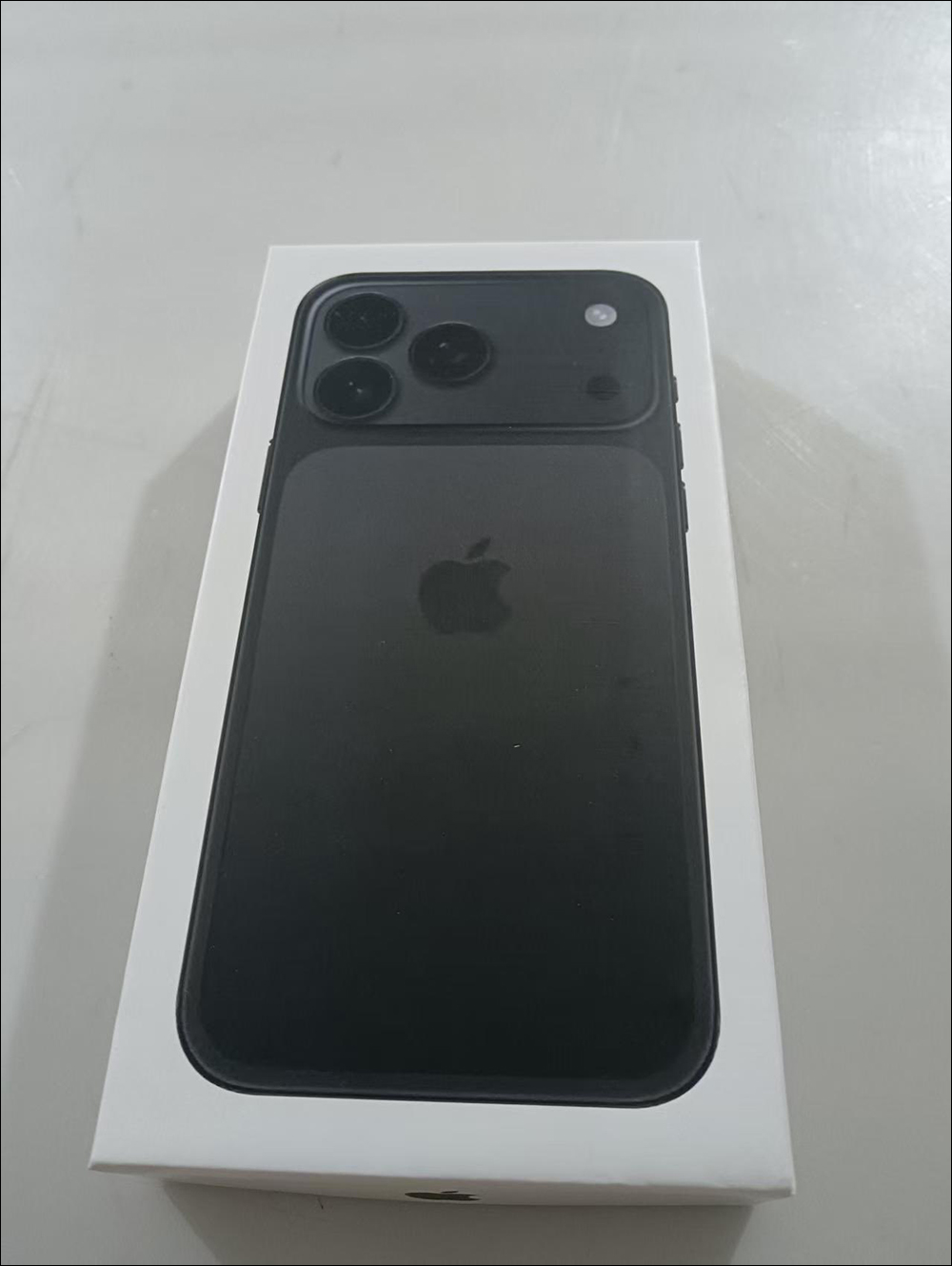 iPhone 17