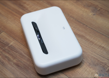 OVO SS1 超短焦智慧投影機開箱評測｜RGB 三雷射 + 超短焦 + 雙系統，百吋畫面只要離牆 29 公分！