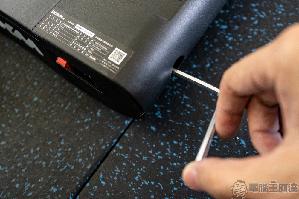 小空間也能爬坡健身：BGYM DD03超慢跑律動走步機PRO-登山者 開箱實測 - 電腦王阿達