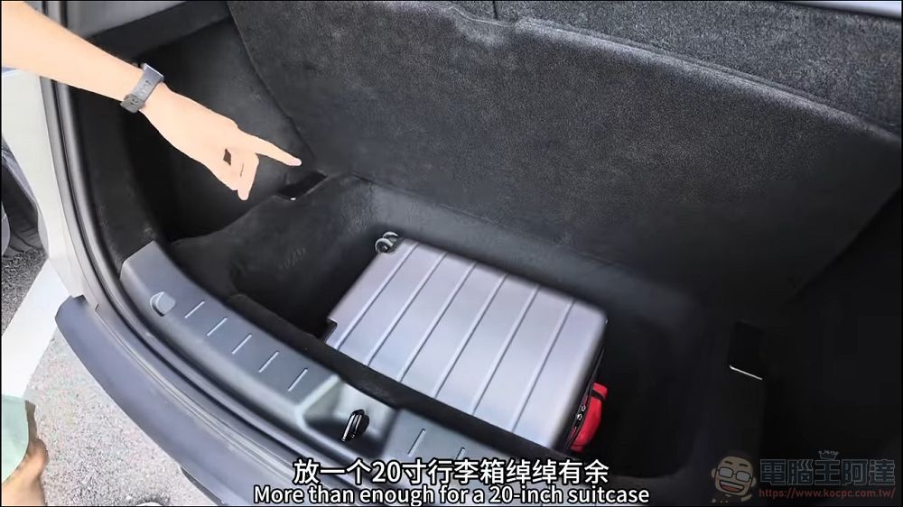 更長的軸距、更好三排空間：全面升級的 TESLA Model Y L 動眼看 - 電腦王阿達