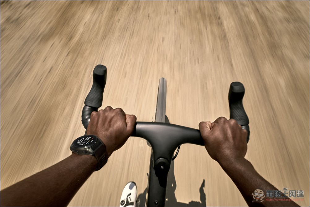 Garmin fēnix 8 Pro MicroLED 正式亮相：全球首款 MicroLED 顯示＋衛星通訊運動智慧錶 - 電腦王阿達