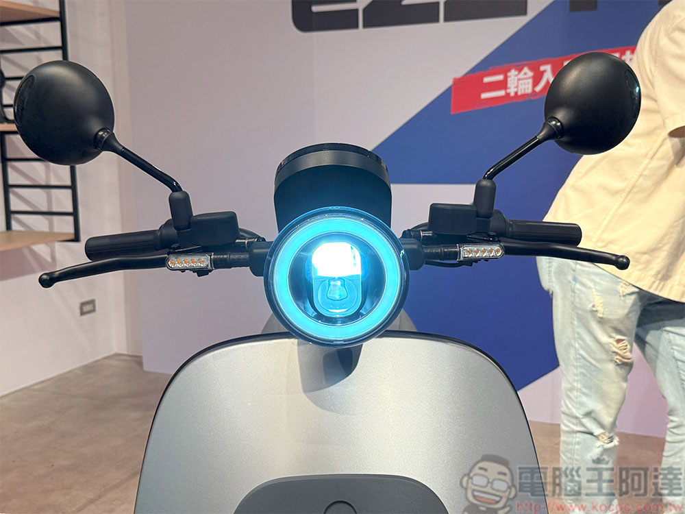 二輪入門超規首選 Gogoro EZZY 500 正式登場，限時早鳥購車現折 4,000 元 - 電腦王阿達